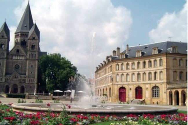 Place de la Comédie à Metz: un joyau architectural