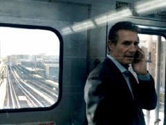Michael MacCauley (Liam Neeson) bittet seinen befreundeten Polizisten um Mithilfe