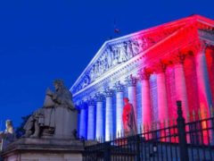 La loi PACTE, ou quand la France expérimente la démocratie ouverte. Petr Kovalenkov / shutterstock