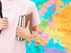 Le nombre d’années et d’heures d’enseignement hebdomadaire d’une langue sont essentielles à un apprentissage de qualité. Shutterstock
