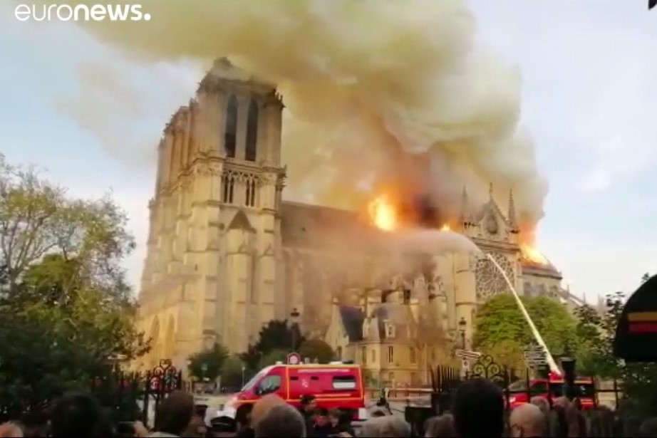 Terrible incendie de Notre-Dame de Paris (capture euronews)