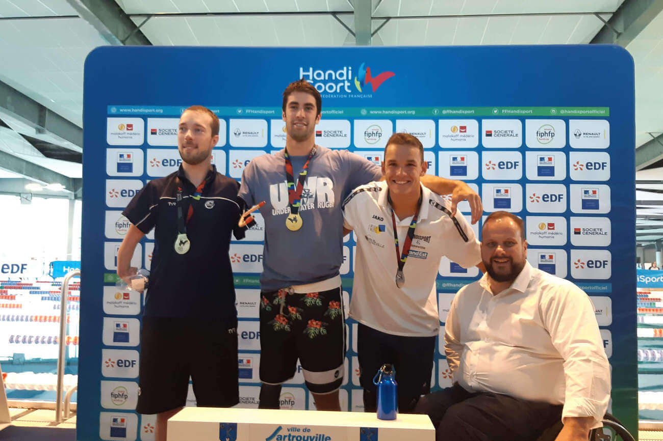 Théo Curin sur le podium à Sartrouville (DR)