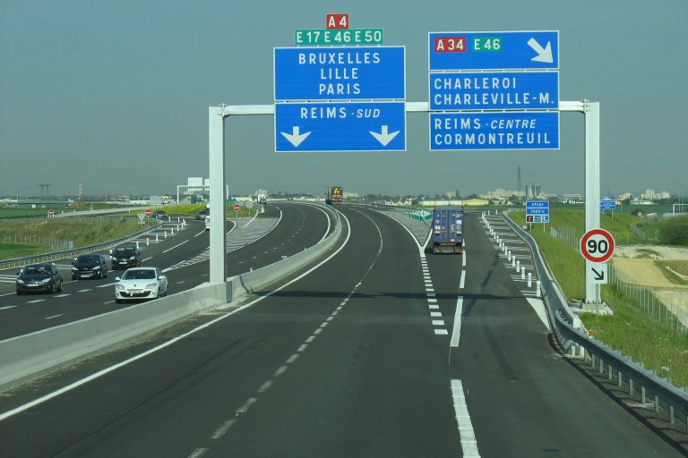 Les autoroutes (wikipédia)