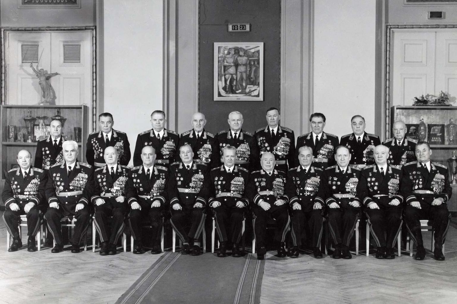 Photographie originale montrant les chefs militaires-maréchaux et colonel-généraux de l'URSS durant la guerre froide vers 1970