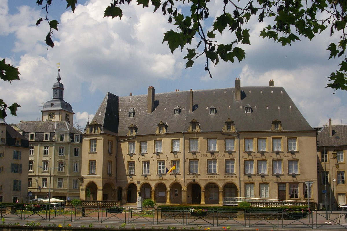Thionville, hôtel de ville (commons wikimedia)