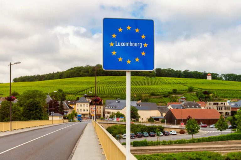 Au Luxembourg, la part des frontaliers correspond actuellement à plus de 46 % du nombre total de travailleurs. Shutterstock