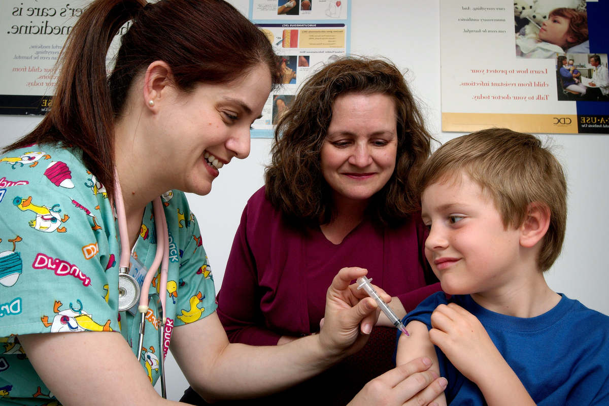 Vaccination- Photo par James Gathany, Judy Schmidt, USCDCP de Pixnio