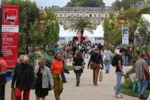 Nancy : le livre sur la place (twitter)