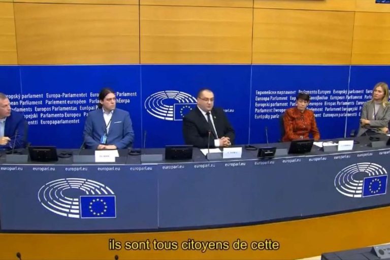 Conférence de presse au Parlement européen (Youtube)