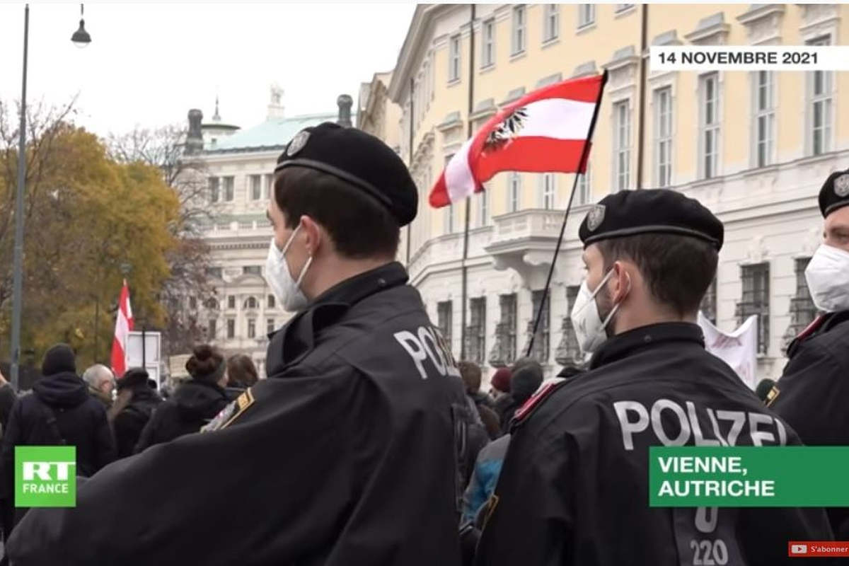 L’Autriche se soulève : La police et l’armée refusent de contrôler les pass sanitaire au nom de « la liberté et la dignité humaine ».