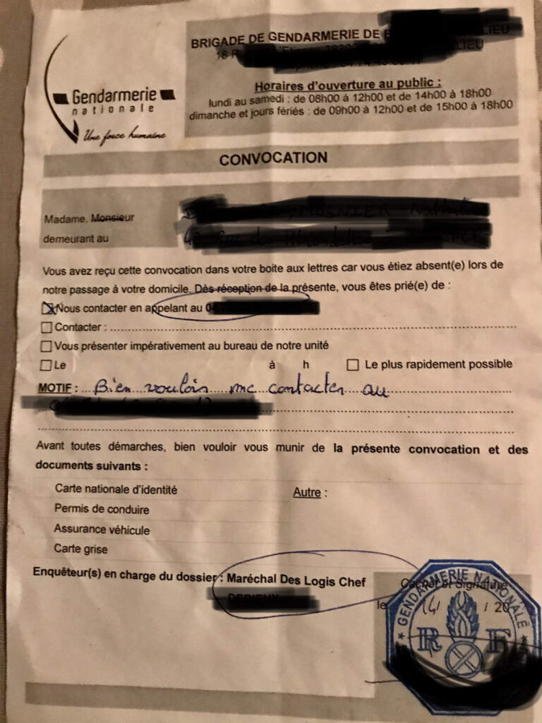 Des soignants suspendus convoqués par la police ou la gendarmerie