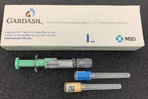 Gardasil_vaccine (Whispyhistory, CC BY-SA 4.0, via Wikimedia Commons)
