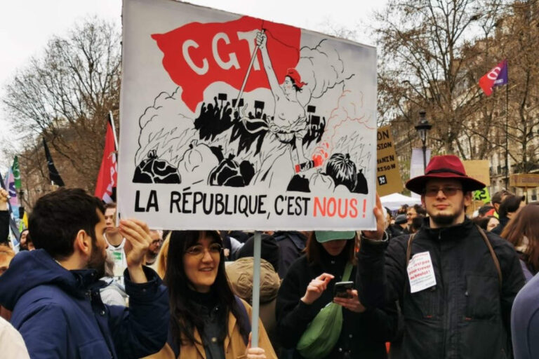 Manif dans les rues de Paris (DR)