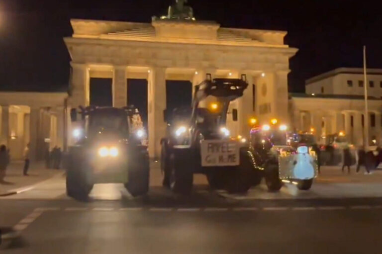 Les agriculteurs allemands manifestent à Berlin (capture X)
