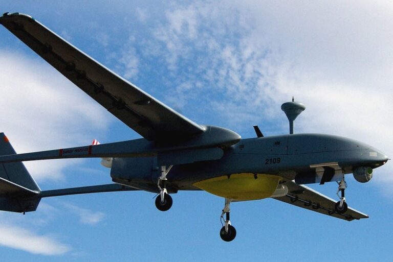 Drone de combat IAI Heron 1 (domaine public)