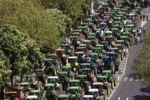 Les tracteurs allemands vont bloquer les routes (X)