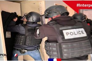 Interpellation musclée (capture X police nationale 54)