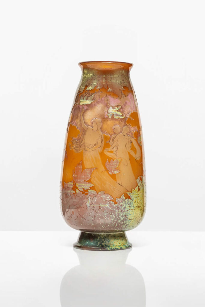 Vase Les endormeuses EG_Sothebys BD Art Digital Studio (002)