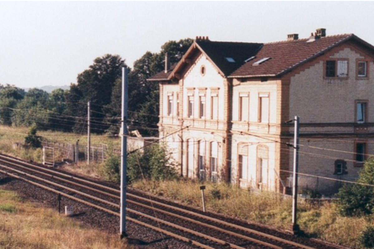 La gare SNCF d'Hettange-Grande, autrefois (photo : Le Hérisson du Rail)