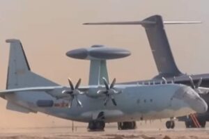 Avions chinois en Égypte (capture CCTV)