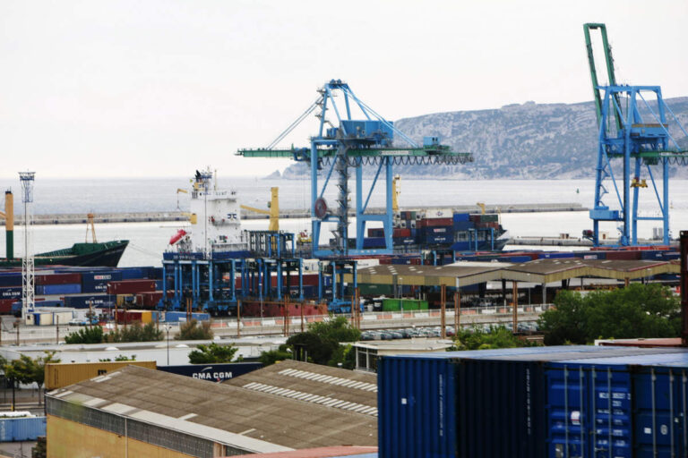 Port de Marseille (Par Rama — Travail personnel, CC BY-SA 2.0 fr, https://commons.wikimedia.org/w/index.php?curid=6814435)