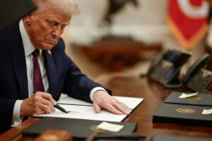 The Trump White House — https://twitter.com/WhiteHouse/status/1881692356006797552, Domaine public, Lien