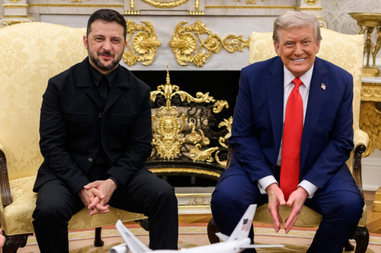 Donald Trump et Volodymyr Zelensky dans le bureau Ovale de la Maison-Blanche (Photo White House)