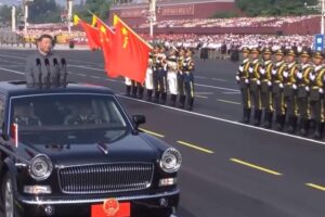 Xi Jinping lors de la parade militaire (capture Euronews)