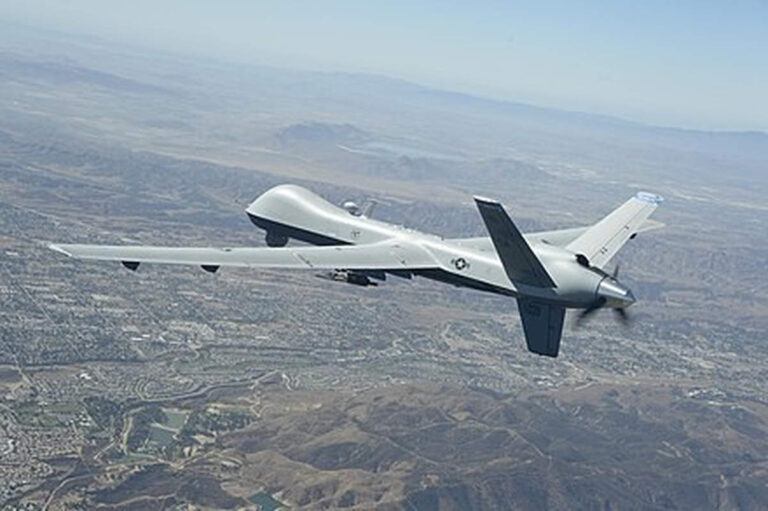 Des drones de toute taille pour l'espionnage ou les frappes militaires (wikipédia)