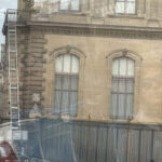 Un monte-charge utilisé pour accéder à la Galerie Apollon (capture X)