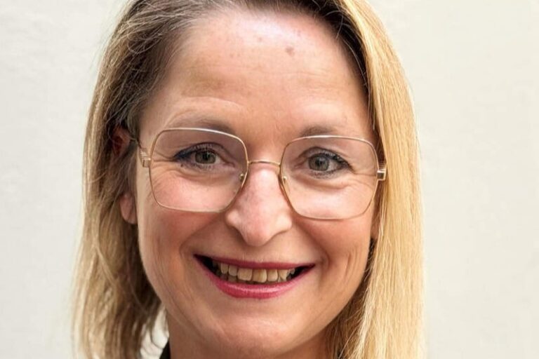 Karine Pueyo; directrice com' Grand Est