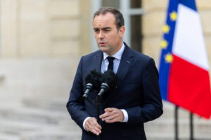 Sébastien Lecornu à l'Hôtel de Matignon (service photo de Matignon)