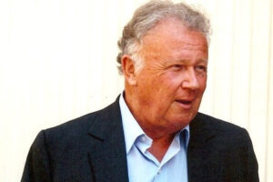 Philippe Bouvard (JB Charpentier, CC BY-SA 3.0, via Wikimedia Commons)