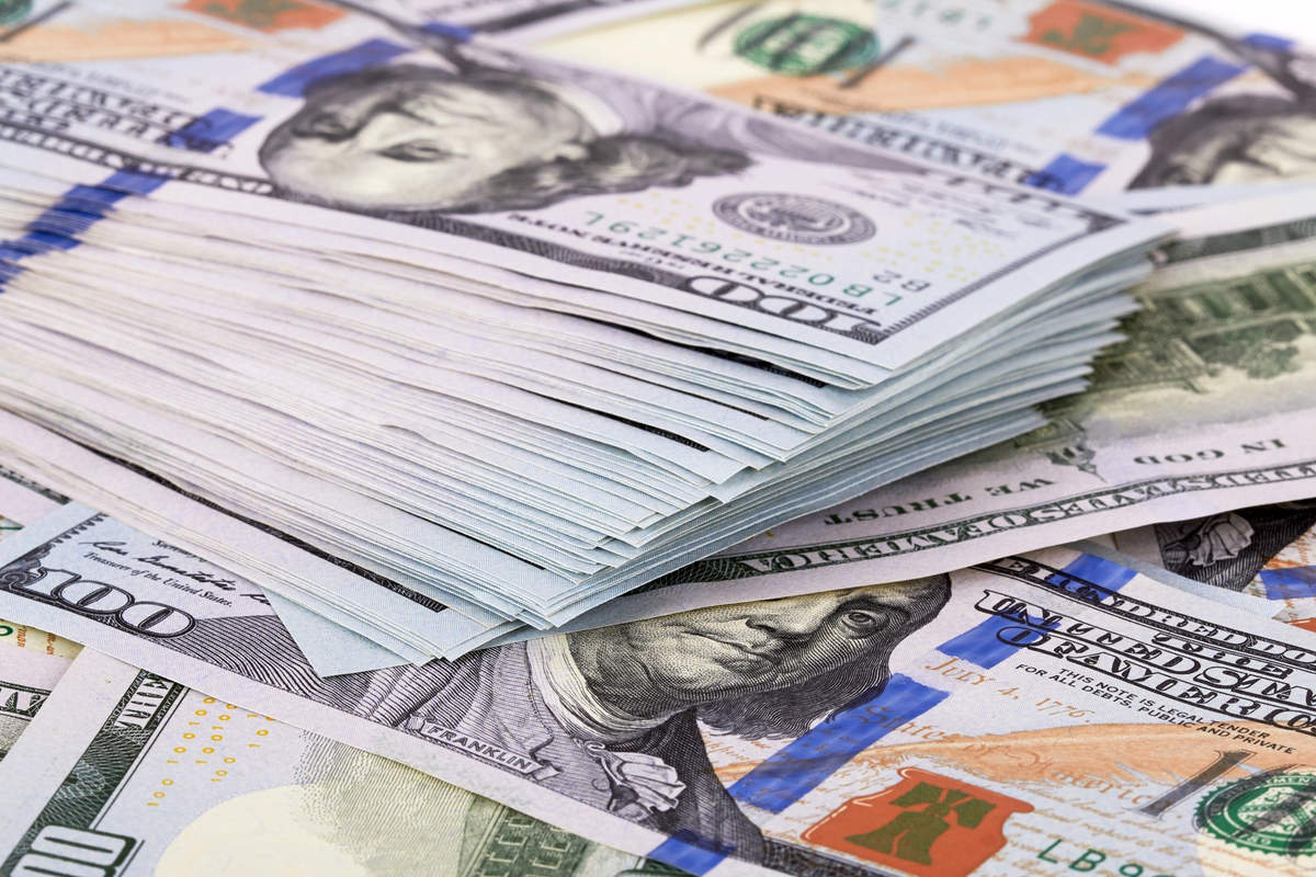 Des milliards de dollars (UnlimPhotos)