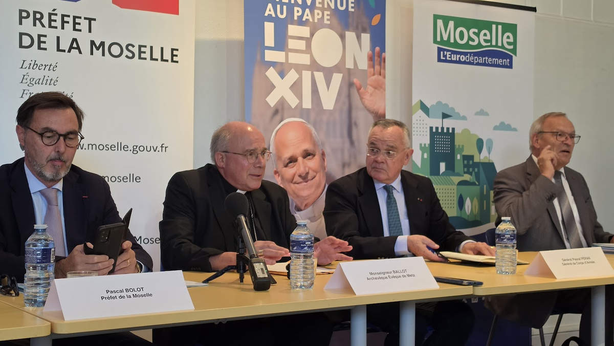 Conférence de presse avant la visite du pape (DR)