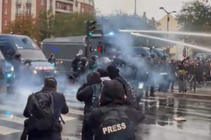 Manif 24 octobre Paris-place de Vincennes (capture X)